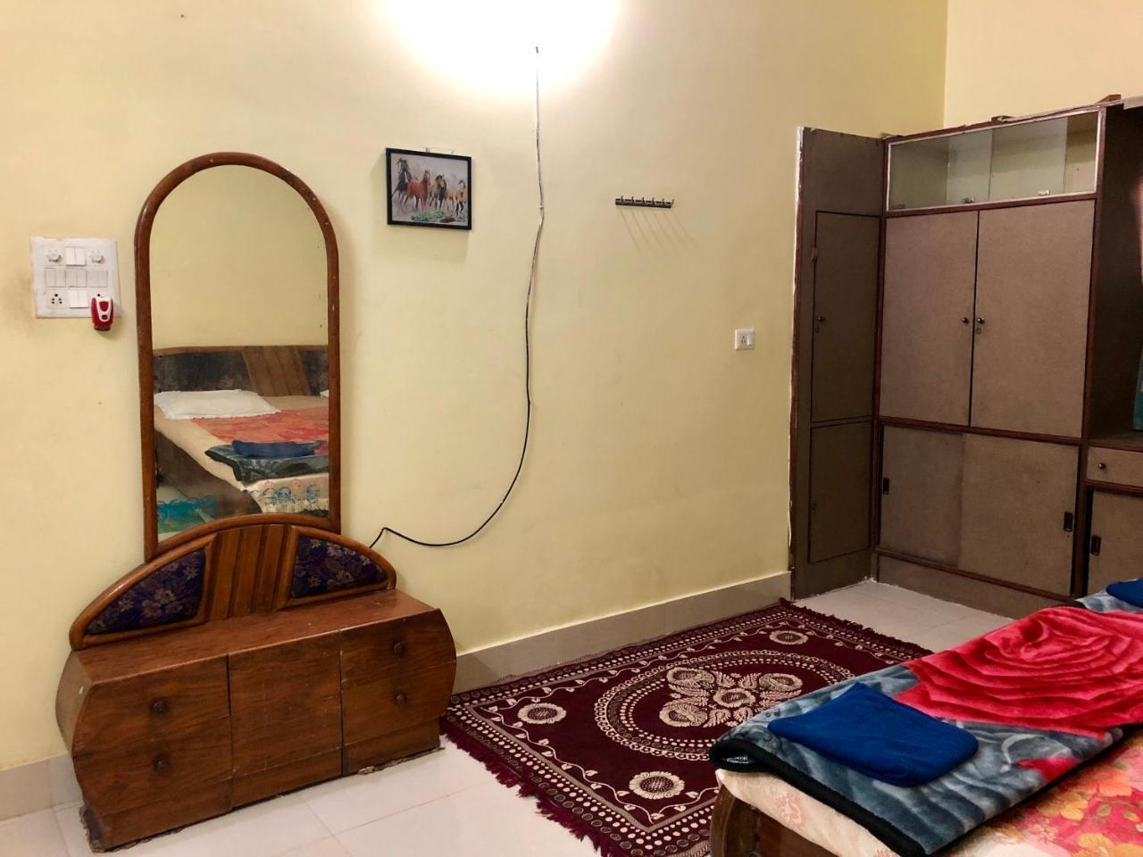 Gangotri Paying Guest House Bénarès Extérieur photo